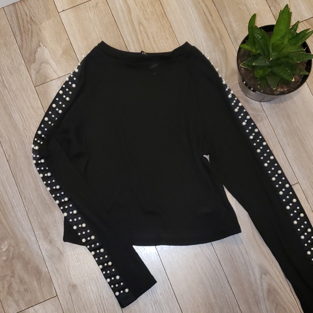 Long sleeve crop top size M
